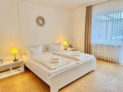 Dietrichsfeld Apartamento | Ferienwohnung im Erdgeschoss mit eingezäunten Garten und Terrasse