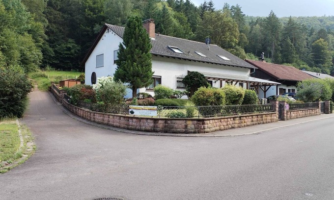 Rinnthal Apartamento | Ferienwohnung im Herzen des Rinnthaler Waldes
