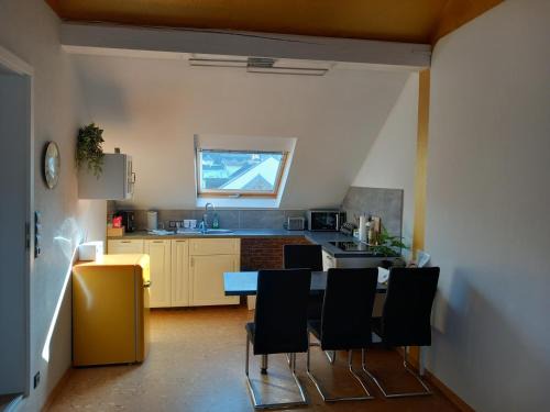 Bad Ems Apartamento | Ferienwohnung im roten Haus, die Therme ist fußläufig in 350m zu erreichen