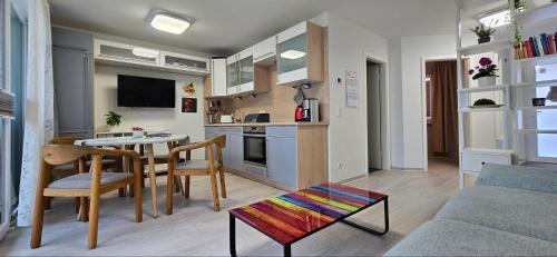 Gelbensande Apartamento | Ferienwohnung KWU 4 EG - "Schatulle"