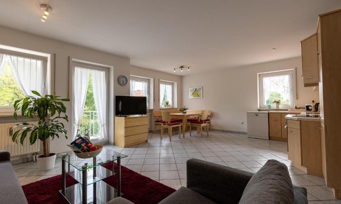 Unterneukirchen Apartamento | Ferienwohnung Mühldorf