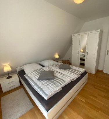 Dietrichsfeld Apartamento | Ferienwohnung mit Balkon und eingezäunten Garten