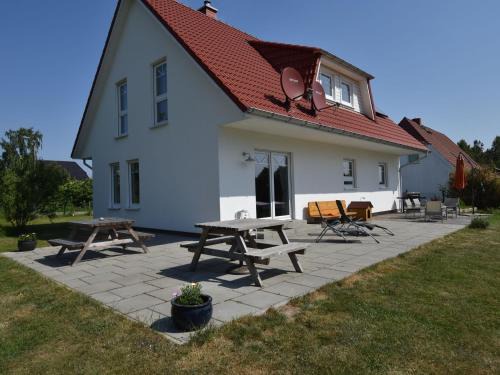 Hornstorf Casa | Ferienwohnung mit Trampolin in Hornstorf