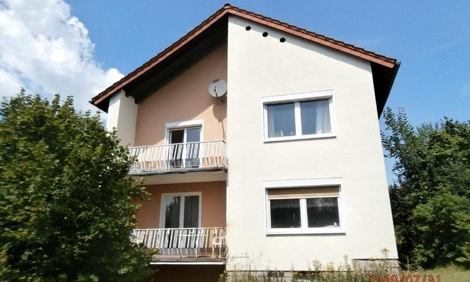 Stammbach Apartamento | Ferienwohnung Rosa