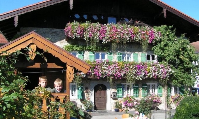 Teisendorf Apartamento | Ferienwohnung Untersbergblick für 2-4 Pers.,2 Schlafzimmer, Wohnküche, Dusche /wc, Ostbalkon