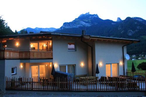 Maurach Casa | Ferienwohnungen Karwendel Camping