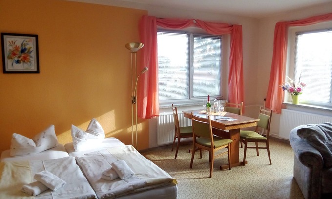 Monkebude Apartamento | FeWo Christa (left) - Holiday home Am Stettiner Haff