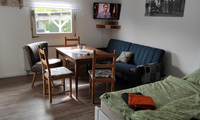Rhynern Apartamento | FeWo Clemens - Wohnküche + 2 Schlafräume + Bad + Terrasse