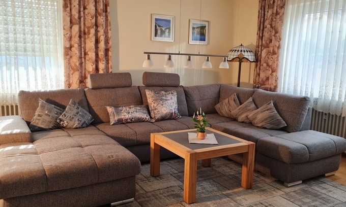 Kelheim Apartamento | Apartamento en ubicación de la ciudad con jardín y zona de barbacoa.