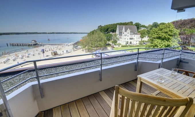 Gluecksburg Apartamento | fewo1846 - Strandbude (App. 130) elegant studio apartment with sea views