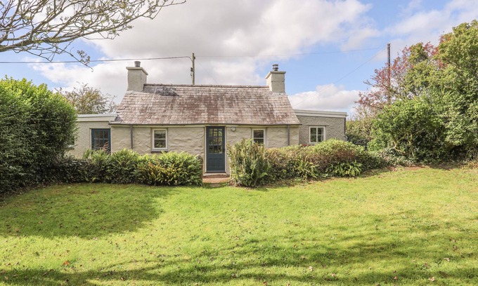 Bodorgan Cabaña | Ffrwd Cottage