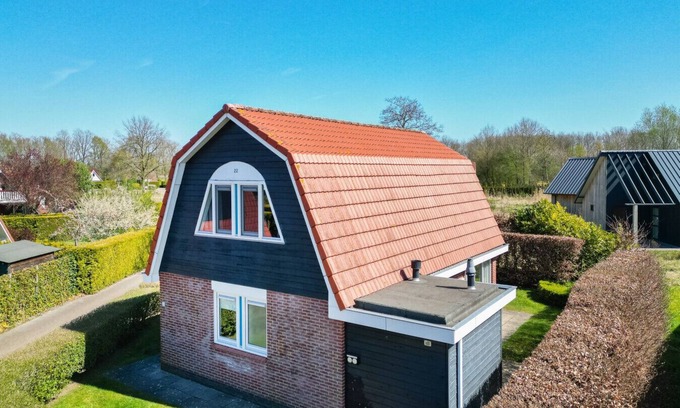 Zwiggelte Casa | Fieldfare I Home with Fine Garden