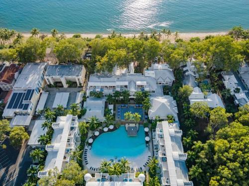 Palm Cove Apartamento | Fig Oasis—Poolside Resort Living at The Beach Club
