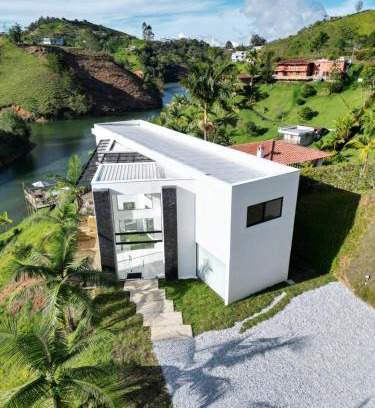 El Penol Casa | Finca Las palmas Guatape