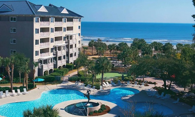 Hilton Head Island Complejo | 𝐅𝐢𝐧𝐝𝐢𝐧𝐠 𝐌𝐞𝐢𝐥𝐢's BeachFront GRANDE OCEAN Resort+Amenities Cozy 2BR