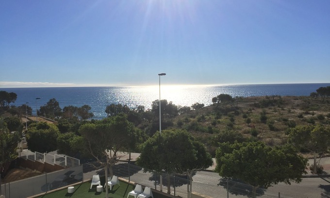 Villajoyosa Apartamento | App. junto al mar, maravillosamente tranquila y sin embargo cerca del centro