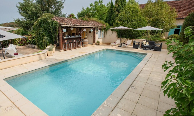 Degagnac Casa | Fine small holiday home with a shared pool