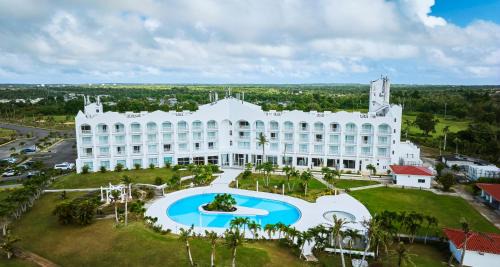 Dededo Hotel | Finest Guam Golf & Resort