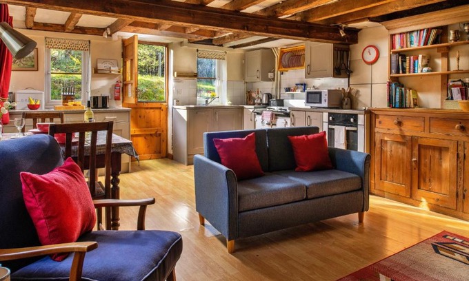 Tirabad Casa | Finest Retreats - Great Cantal Granary