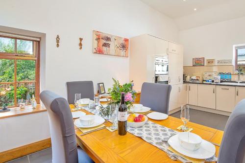 Newcastle Emlyn Casa | Finest Retreats - Yr Hen Llaethdy