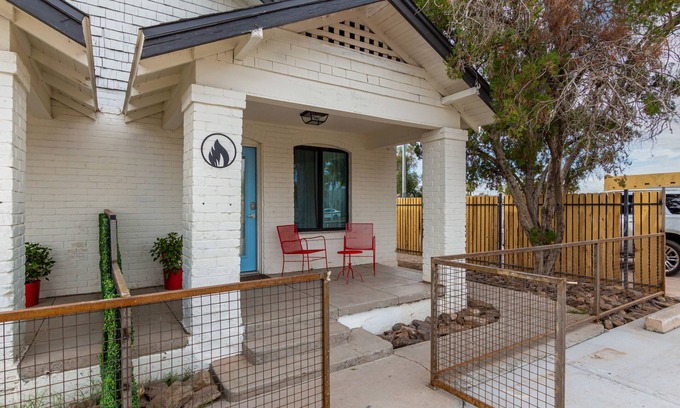 Governmental Mall Casa | Fire Element Cozy 2bed 1bath in Downtown Phx