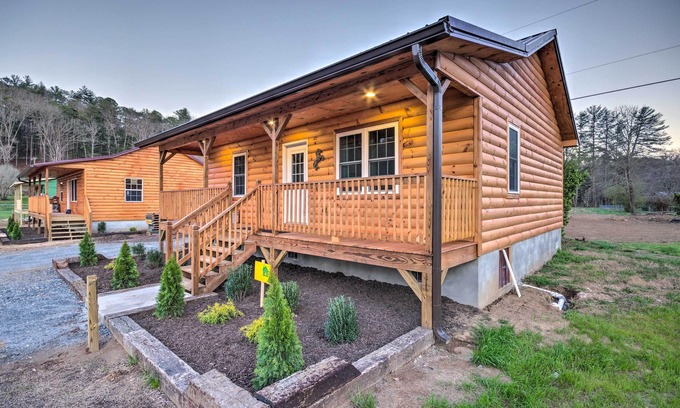 Cherokee Cabina | ¡NUEVO! Bryson City Cabin en Tuck. River + Fire Pit!