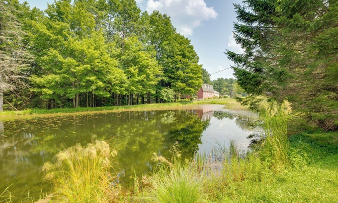Walton Casa | Fire Pit & On-Site Pond: Wooded Walton Home!