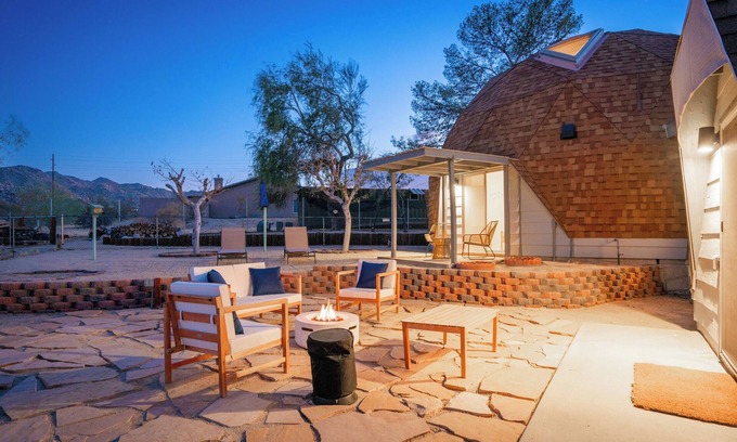 Panorama Heights Casa | Fire Pit - Spa - Near JTNP - Twin Domes in the Dez
