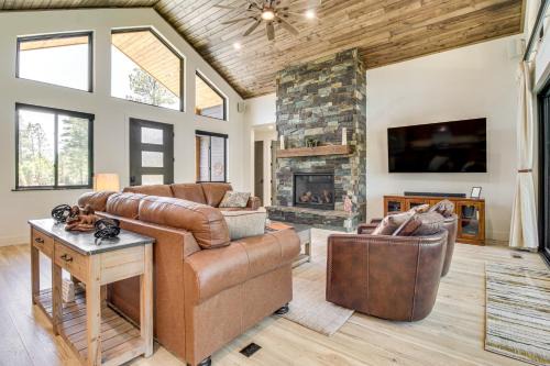 Torreon Casa | Fireplace and EV Charger! Home in Torreon Community