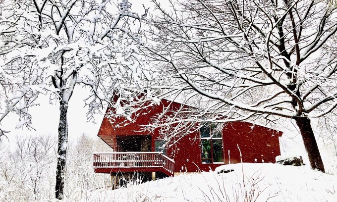 Manchester Casa | Gran casa! Capacidad 11, piscina, tenis, privacidad, vistas, se admiten perros, Manchester VT