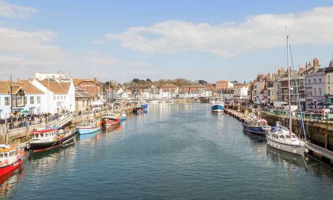 Weymouth Cabaña | Firkin Cottage