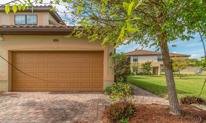 Gran Paradiso Casa | First Floor Coach Home in Gated Community