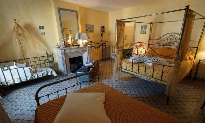 Ferrals-les-Corbieres Casa | first harvest family room