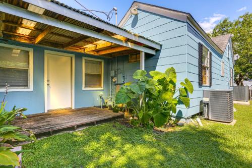 Lakeview  Jefferson County Apartamento | Fish and Explore Port Arthur Apt Near Sabine Lake!