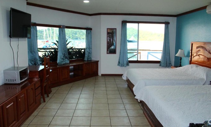 Golfito Hotel | Fish Hook Marina Hotel