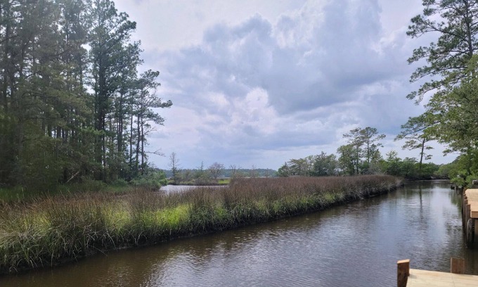 Cedar Point Casa | Fisherman's Paradise / Sleeps 9 / Waterfront
