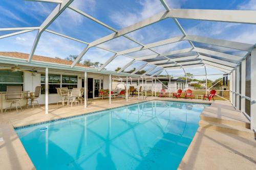 North Port Casa | Fishing Dock and Grill Pet-Friendly North Port Home