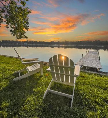Pierceton Casa | Fishing Kayaks Firepit Paddleboat
