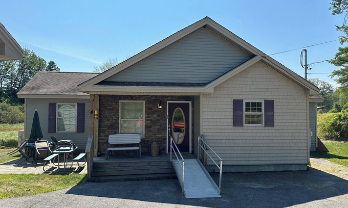 Scarborough Casa | Five miles from the beach, newly remodeled home with lots of privacy.