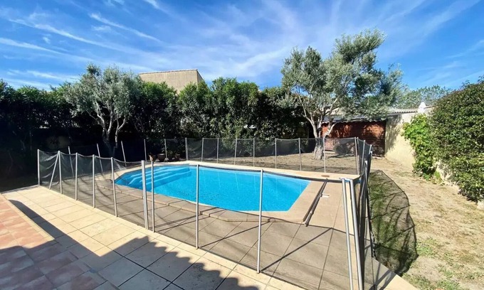 Le Grau-Du-Roi Villa | Flamingo house with swimming pool Grau du roi