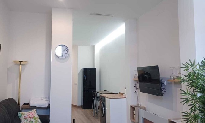 Puerta del Angel Apartamento | Apartamento El Paseo a Madrid Junto a la Casa de Campo, puerta Calle y accesible