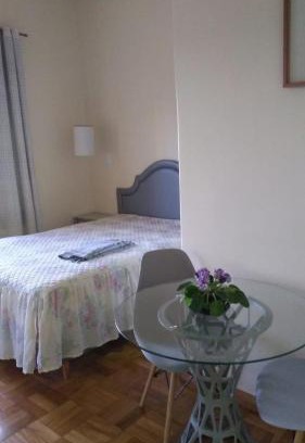 Jardim Central Apartamento | Flat em local tranquilo, com garagem dois quarteirões do centro histórico, 15 min de Tiradentes