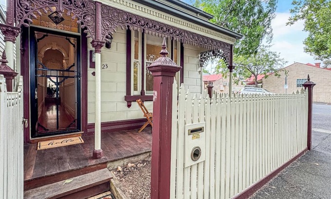 Ascot Vale Casa | Flemington Escape with private rooftop area