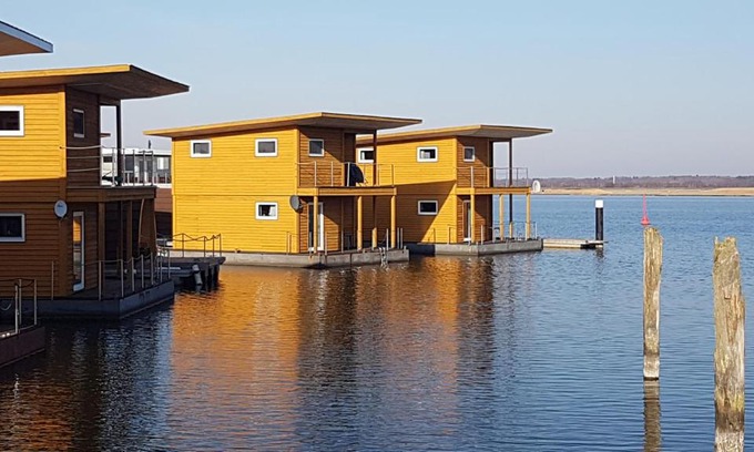Ostvorpommern Casa | FLOATING HOUSES - "schwimmende Ferienhäuser" - Haus 1