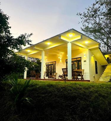 Nochchiyagama Complejo | Flora Lake View Resort Wilpattu