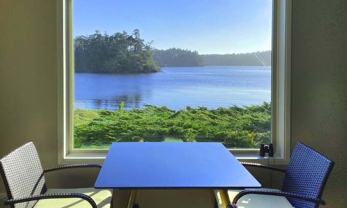 Langlois Apartamento | Floras Lake Getaway - encantador apartamento con vista