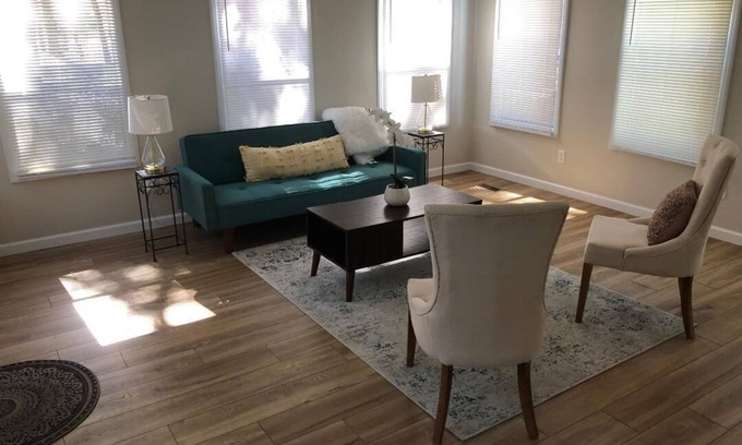 Dale Casa | Flossies, Perfect Getaway! Jones Island, Beaufort, Savannah and many beaches!
