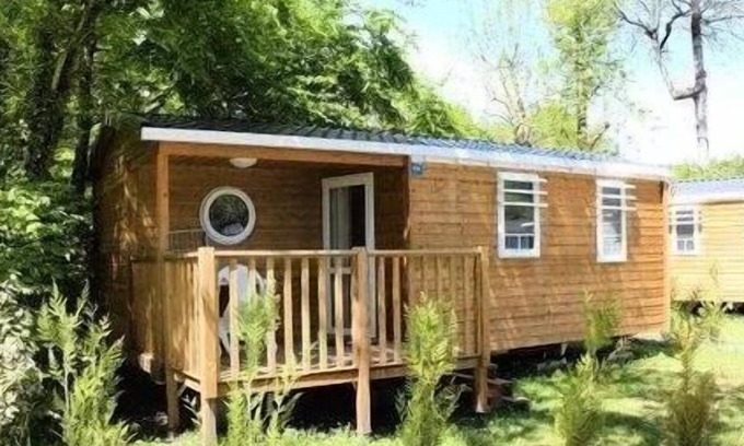 Montbarrey Casa | Camping Les 3 Ours *** - Casa móvil Confort 3 habitaciones 4 Personas