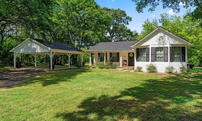 Mount Pleasant Casa | Folktale Cottage & Farmhouse Retreat