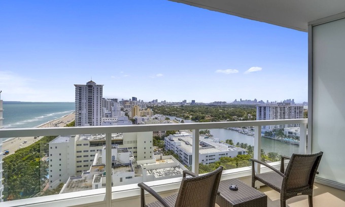 Mid Beach Apartamento | Suite Junior Fontainebleau Hotel Sorrento 19th Fl